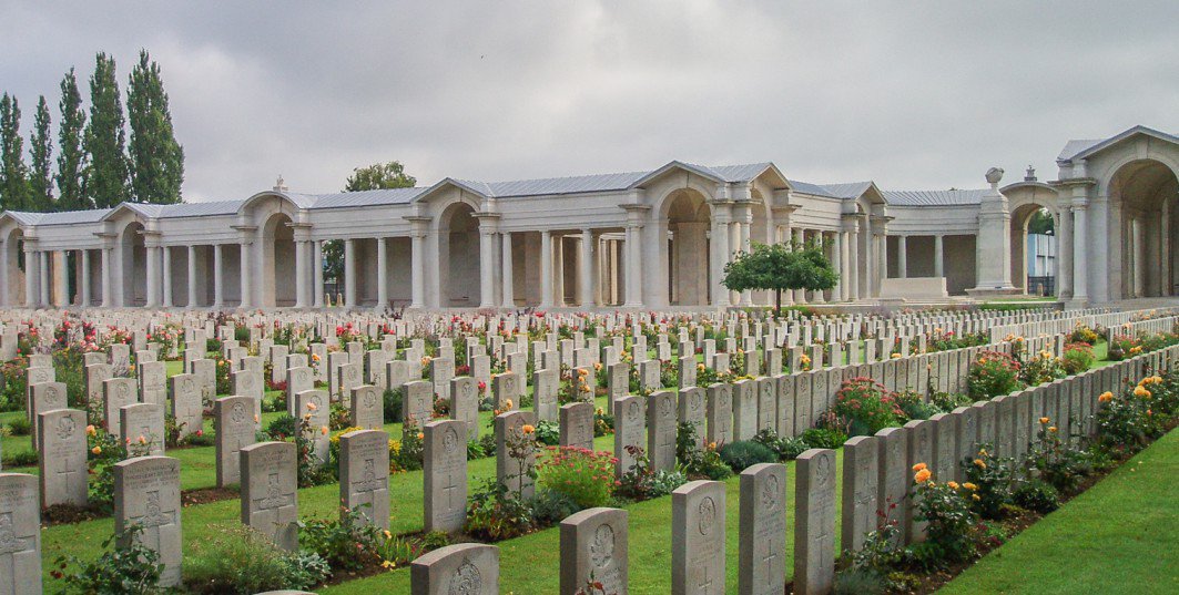 Arras Memorial and Fauberg-D'Amiens Cemetery
